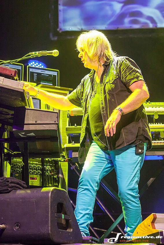 YES (live in Mainz, 2014)